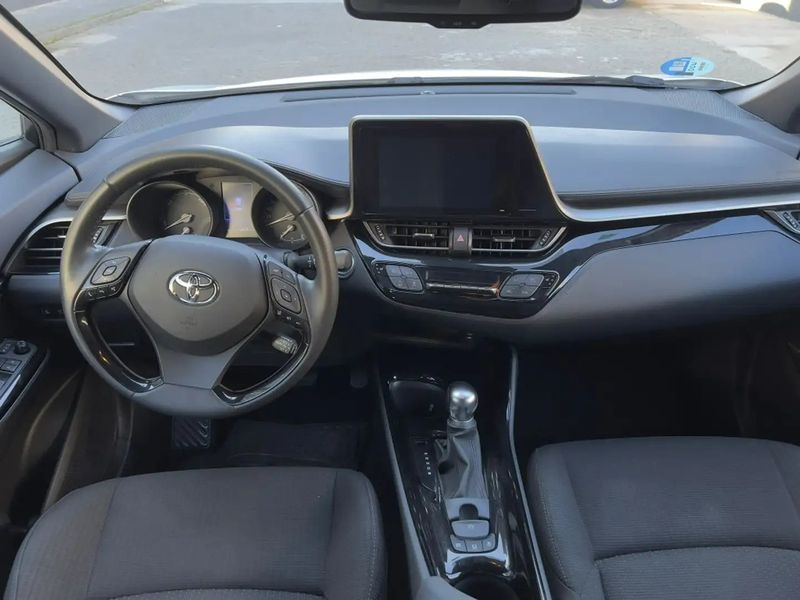 Toyota C-HR • 2018 • 48,000 km 6