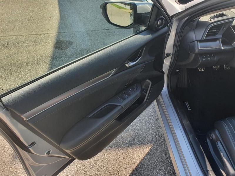 Honda Civic • 2007 • 114,839 km 3