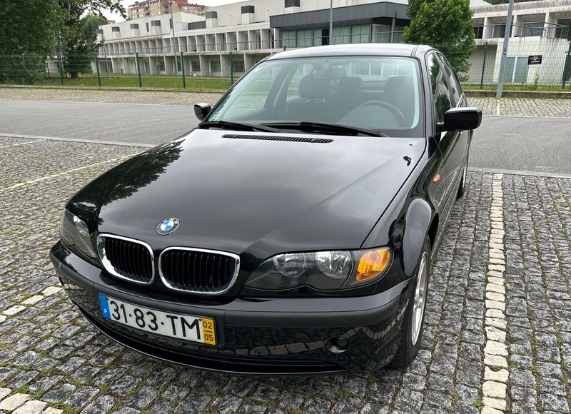 BMW 316i • 2002 • 84,230 km 1