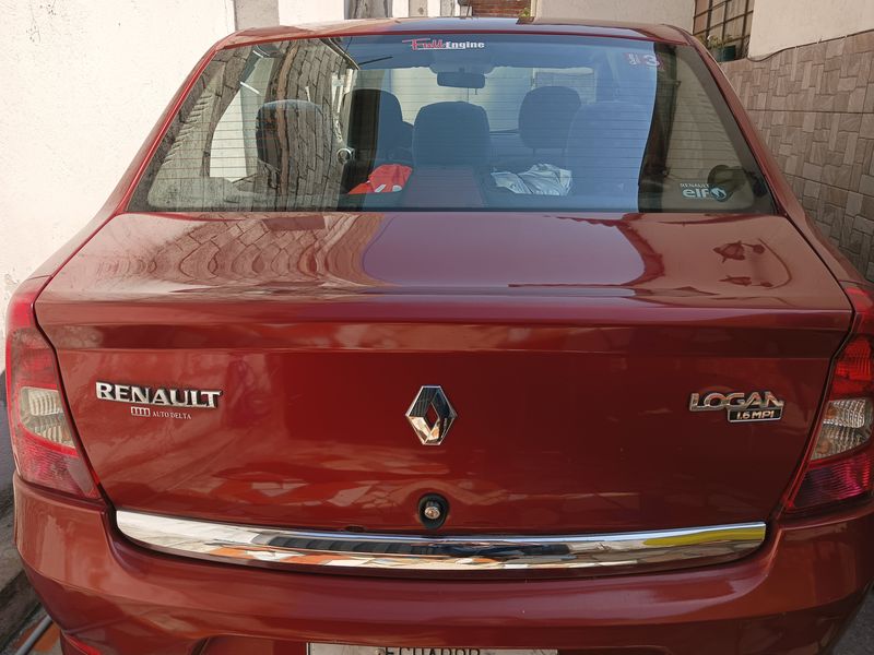 Renault Logan • 2011 • 130,700 km 2