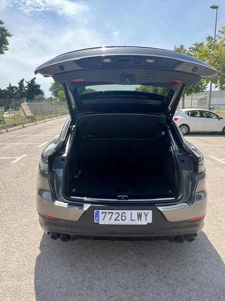 Porsche Cayenne Coupe • 2022 • 31,000 km 6