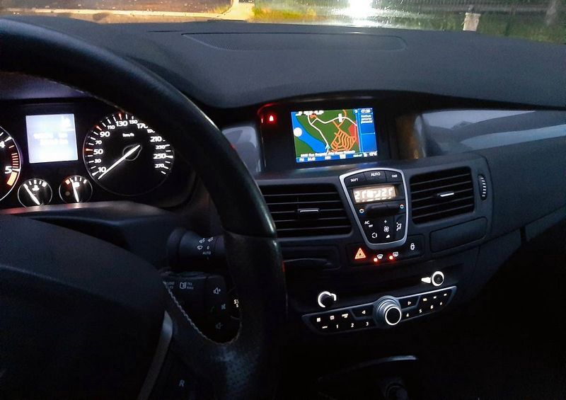 Renault Laguna • 2010 • 150,000 km 4