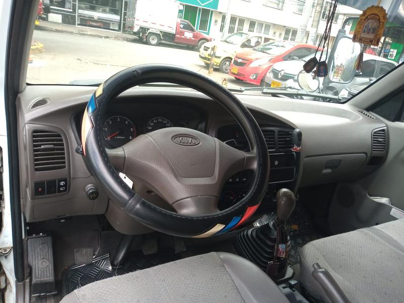 Kia  • 2015 • 105,450 km 4