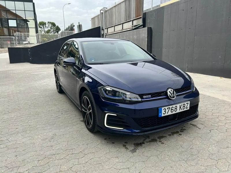 Volkswagen Golf • 2017 • 80,000 km 1