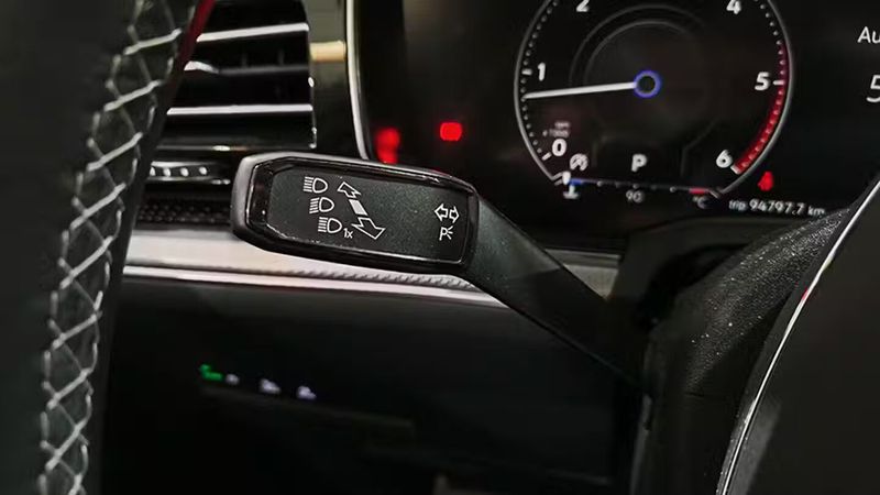Volkswagen Touareg • 2019 • 94,801 km 38