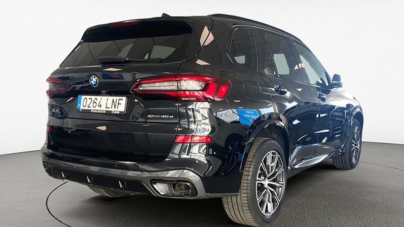 BMW X5 • 2021 • 16,770 km 3