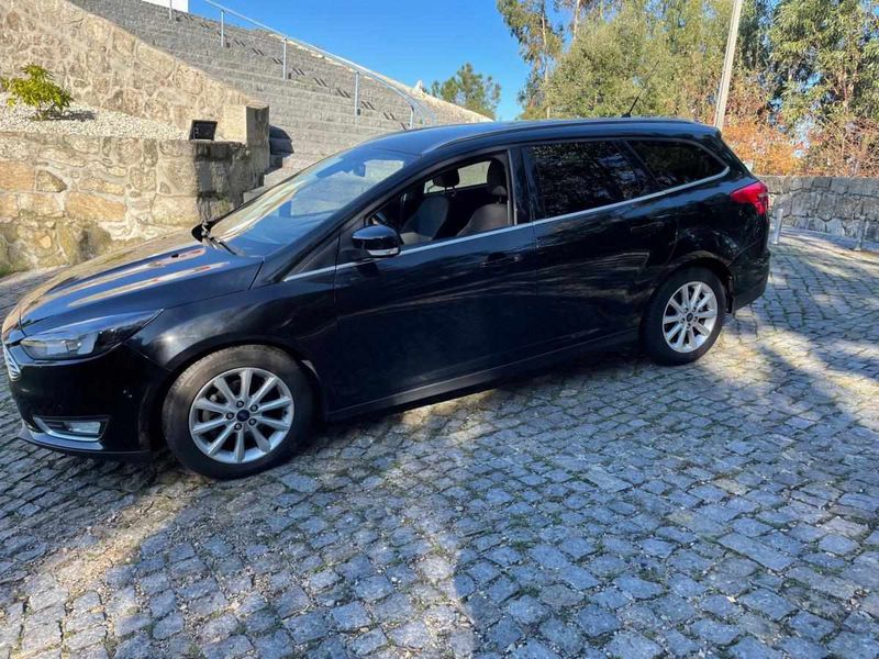 Ford Focus • 2017 • 58,000 km 3