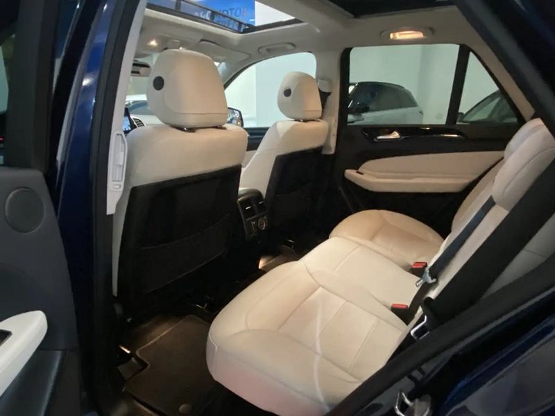 Mercedes-Benz GLE-Class • 2018 • 130,000 km 8