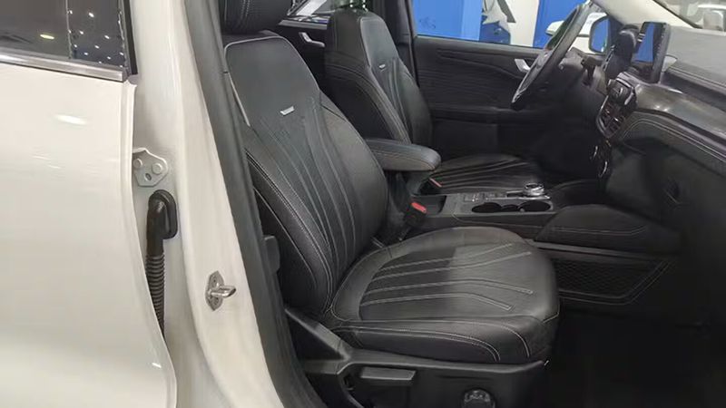 Ford Kuga • 2023 • 39,065 km 21