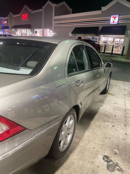 Mercedes-Benz C • 2004 • 196 mi 12