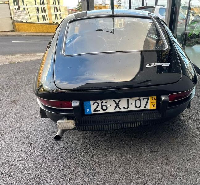 Volkswagen Santana • 1974 • 181,000 km 2