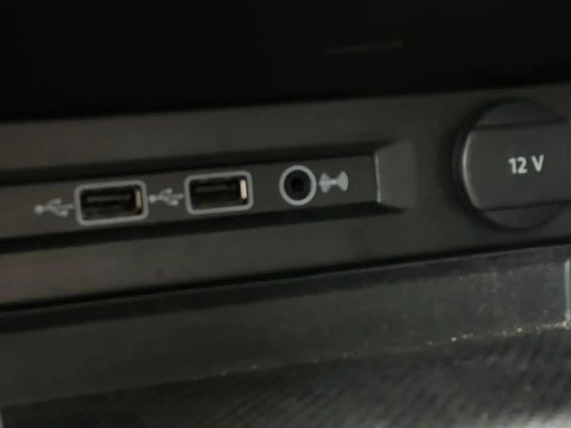 Volkswagen Tiguan Allspace • 2020 • 80,000 km 13