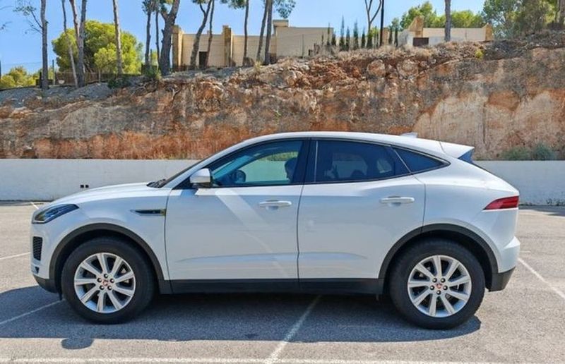 Jaguar E-PACE • 2018 • 96,500 km 6