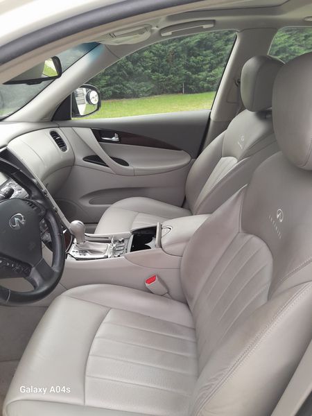 Infiniti EX • 2010 • 44,500 mi 8