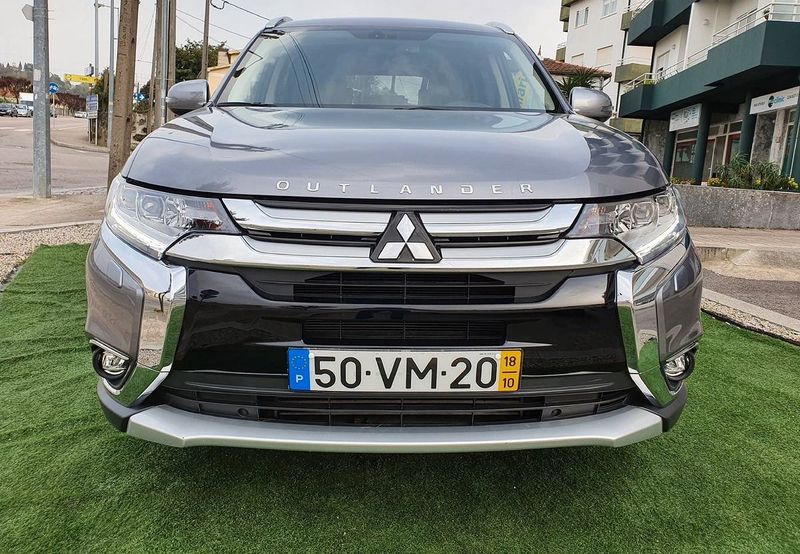 Mitsubishi Outlander • 2018 • 60,000 km 1