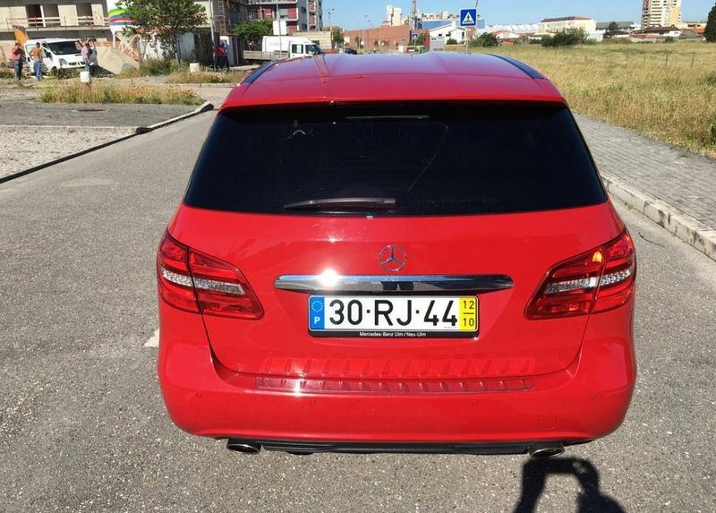 Mercedes-Benz C • 2012 • 186,700 km 3