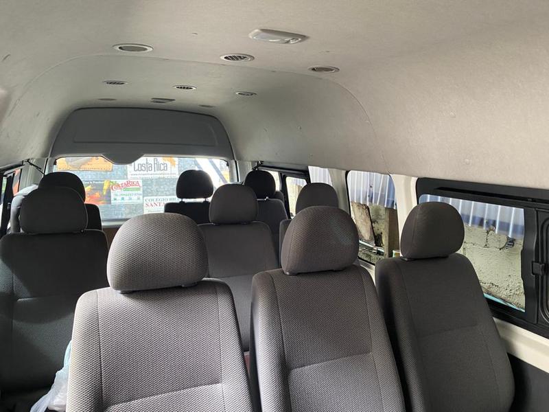 Toyota Hiace • 2016 • 110,000 km 3