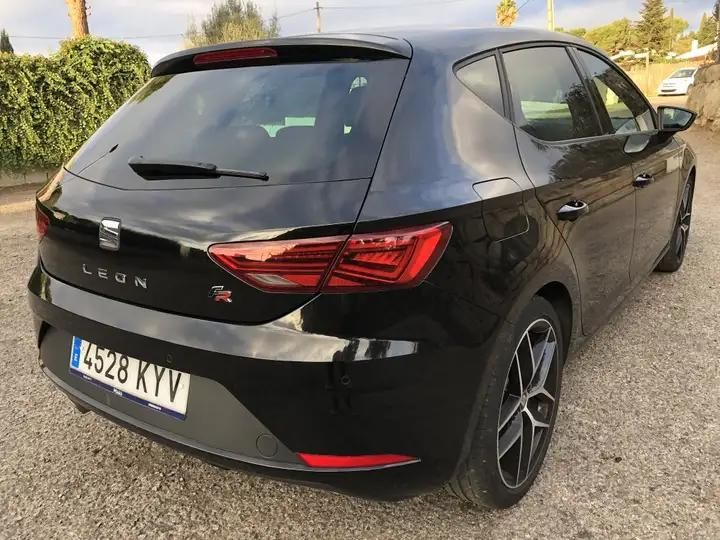 Seat Leon • 2019 • 49,000 km 1
