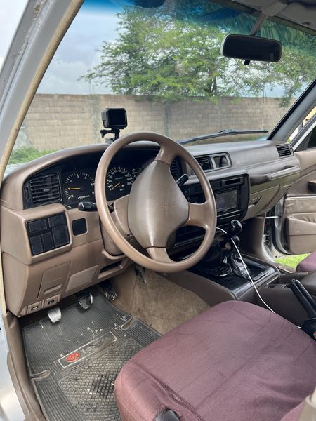 Toyota Land Cruiser • 1997 • 240,000 km 8