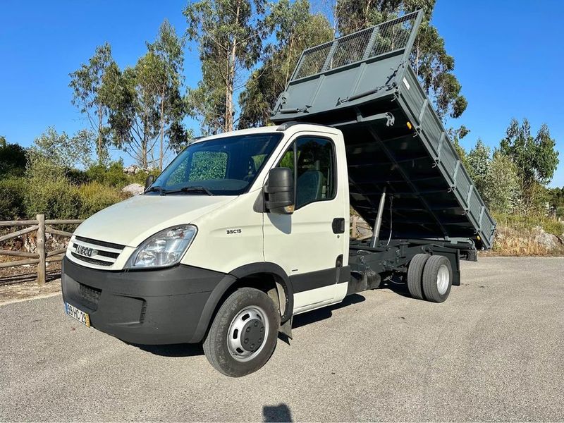 Mitsubishi Fuso canter • 2007 • 280,000 km 1