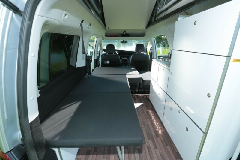 Volkswagen Caddy • 2017 • 86,600 km 9