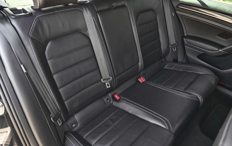 Volkswagen Golf R • 2015 • 187,000 km 9