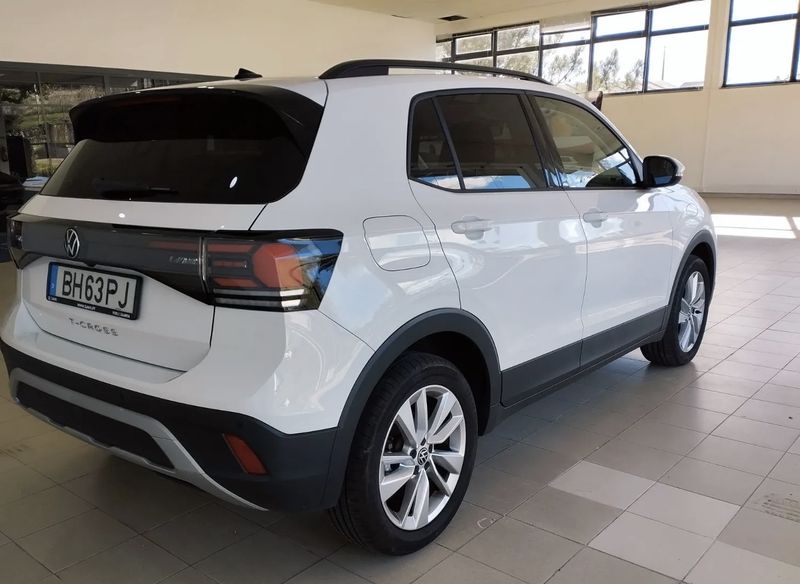 Volkswagen T-Cross • 2024 • 16,977 km 4