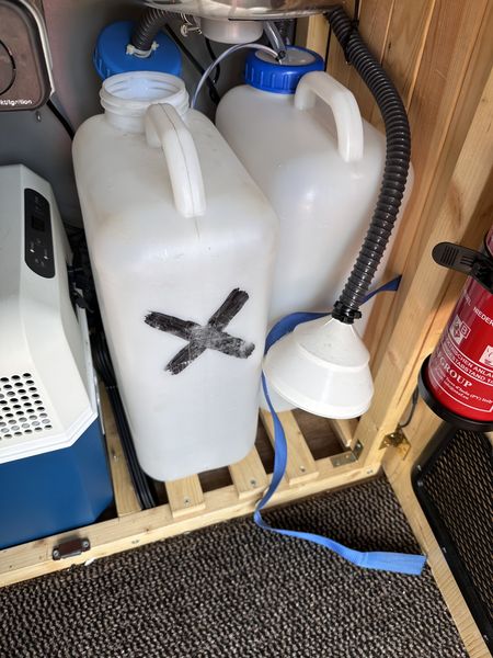 Volkswagen Multivan • 2009 • 278,000 km 4