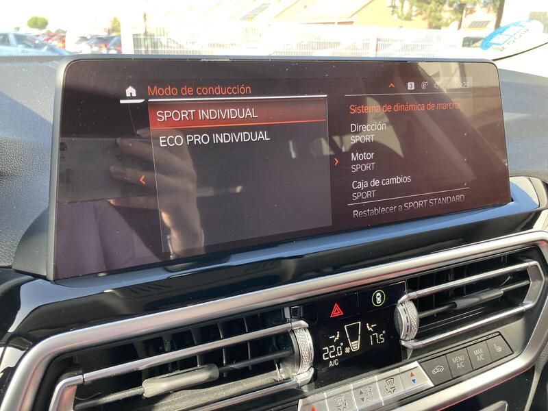 BMW X4 • 2022 • 44,798 km 41