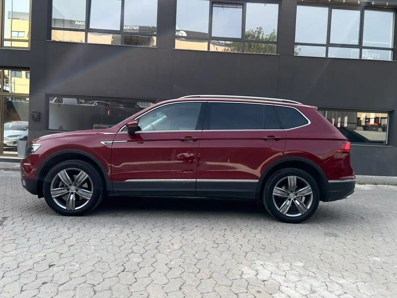 Volkswagen Tiguan Allspace • 2020 • 80,000 km 5