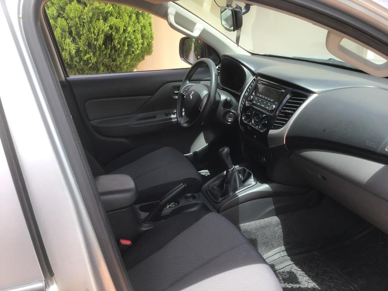 Mitsubishi L200 • 2017 • 27,000 km 2