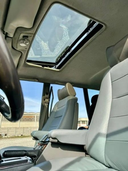 Land Rover Range Rover • 1992 • 250,000 km 14