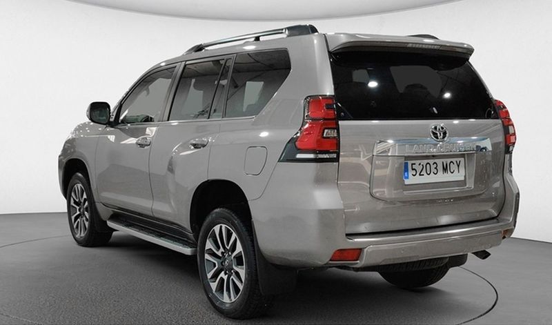 Toyota Land Cruiser • 2022 • 21,500 km 5