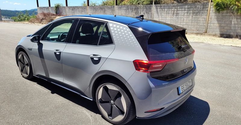 Volkswagen ID.4 • 2021 • 44,500 km 2