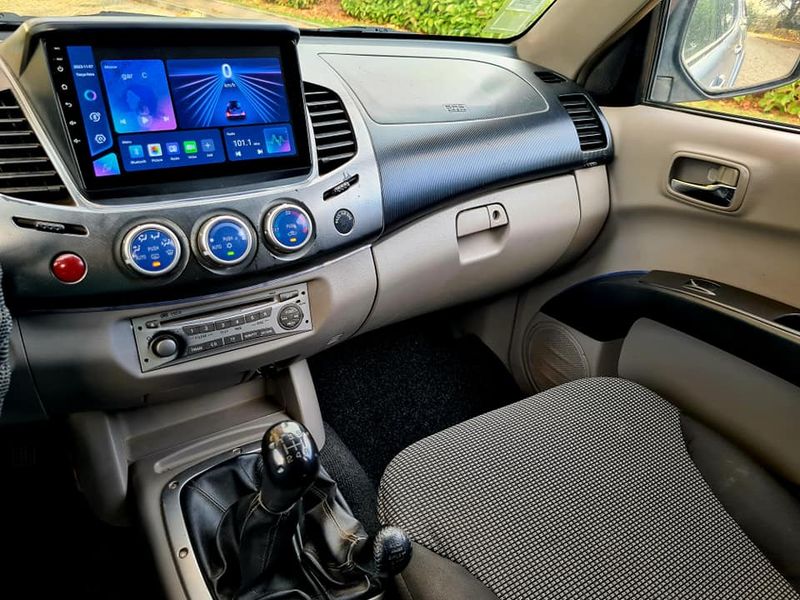 Mitsubishi L200 Pick up • 2007 • 25,674 km 3