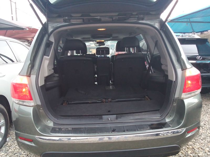 Toyota Highlander • 2013 • 107,000 km 13