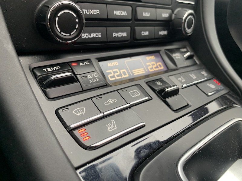 Porsche 911 Turbo • 2017 • 86,900 km 2