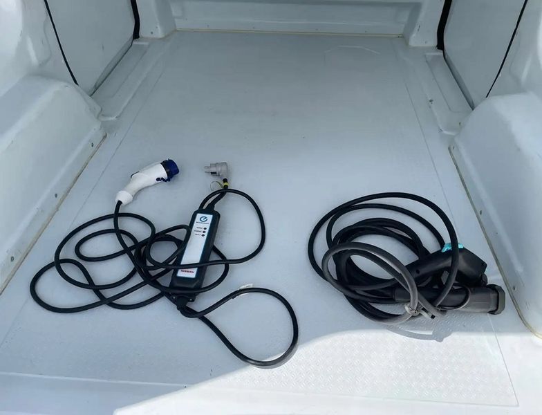 Nissan e-NV200 • 2018 • 88,000 km 11