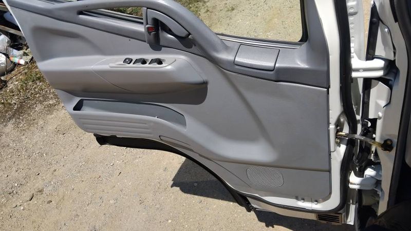 Mitsubishi Fuso canter • 2014 • 155,000 km 2