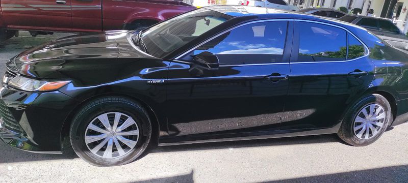 Toyota Camry Hybrid • 2018 • 35,000 km 4