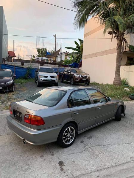 Honda Civic • 1999 • 250,000 km 1