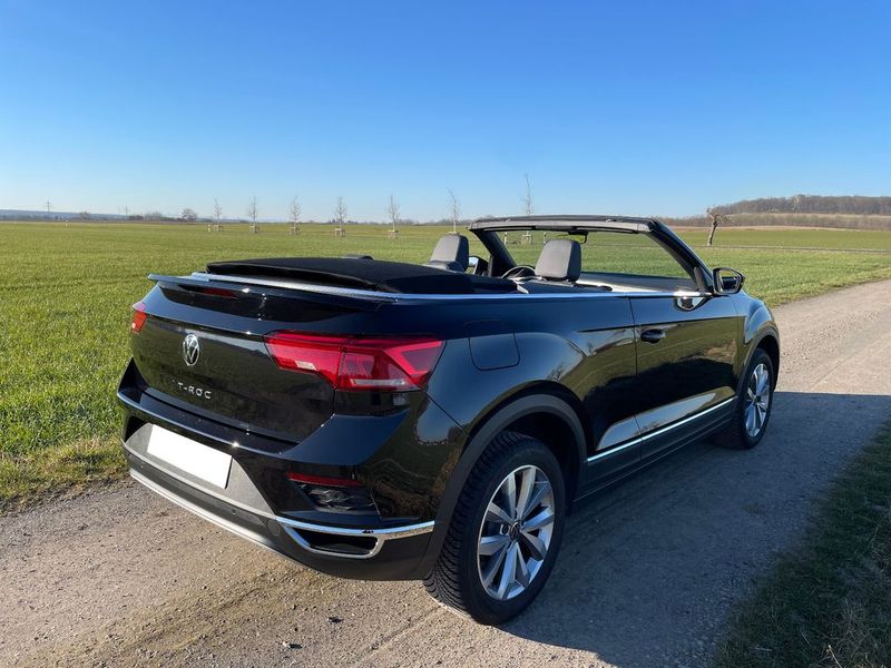 Volkswagen Tiguan • 2021 • 17,900 km 2