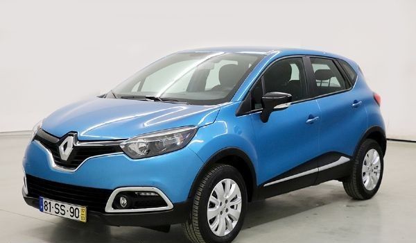 Renault Captur • 2017 • 15,560 km 3