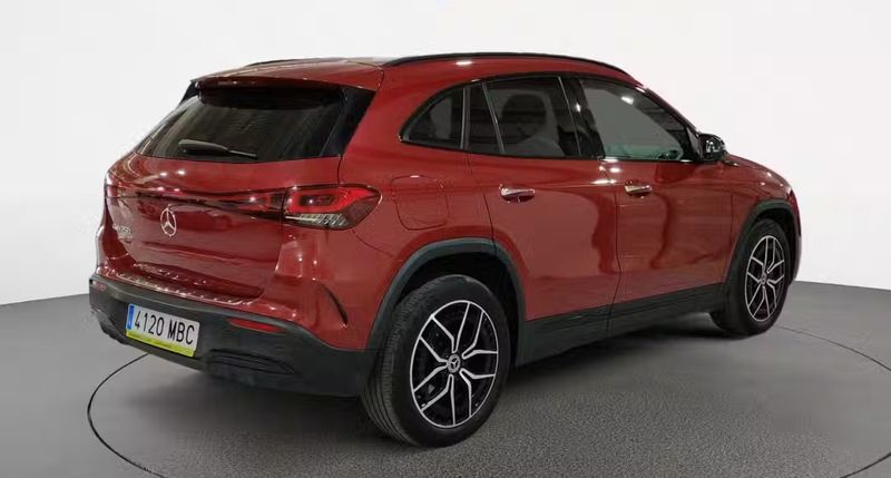 Mercedes-Benz E • 2022 • 51,833 km 4