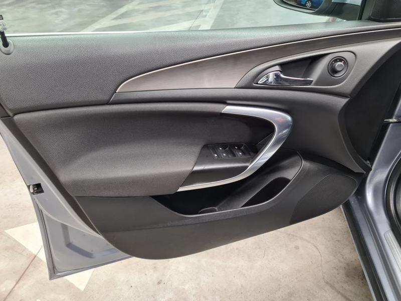 Opel Insignia • 2009 • 195,100 km 5