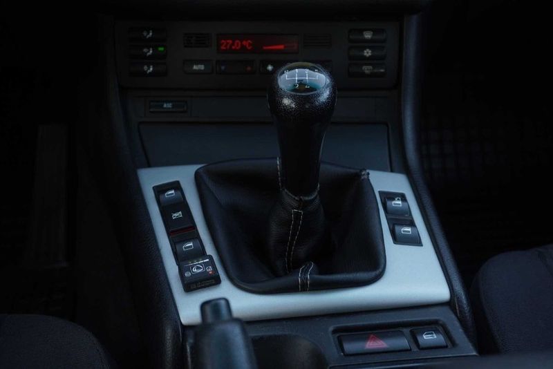 BMW 3 Series • 2000 • 200,000 km 5