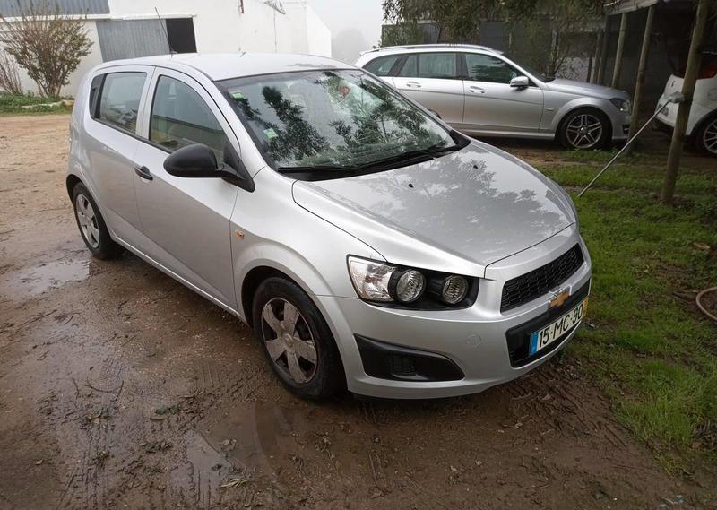 Chevrolet Aveo • 2011 • 99,999 km 2
