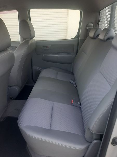 Toyota Hilux • 2008 • 156,000 km 5