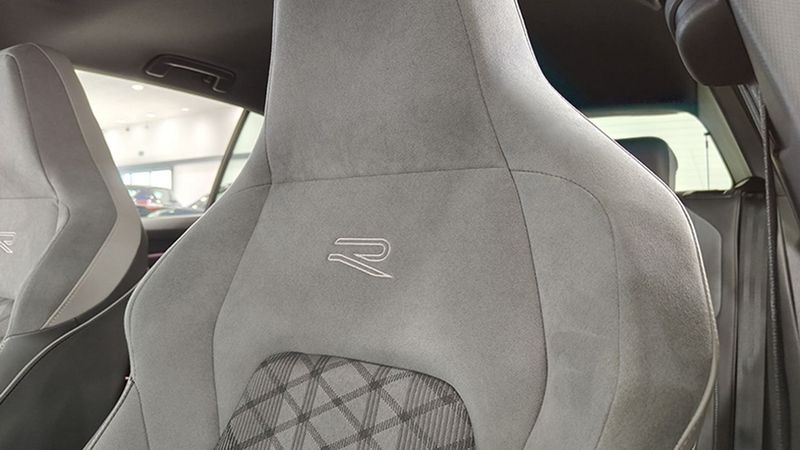 Volkswagen Golf • 2021 • 38,310 km 6