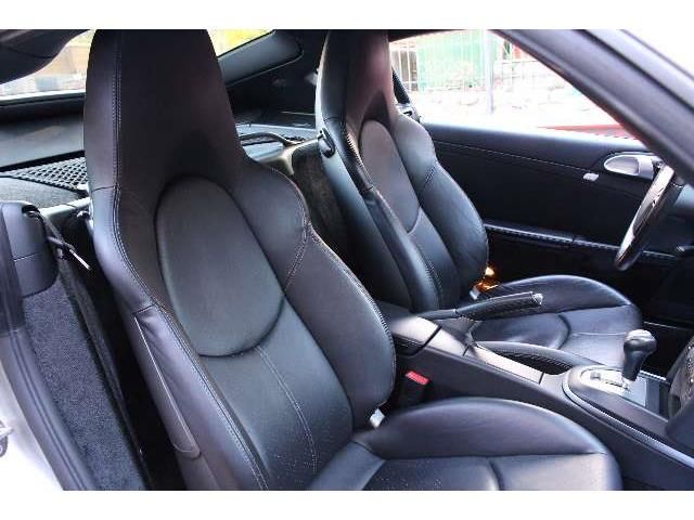 Porsche Cayman • 2009 • 70,000 km 3